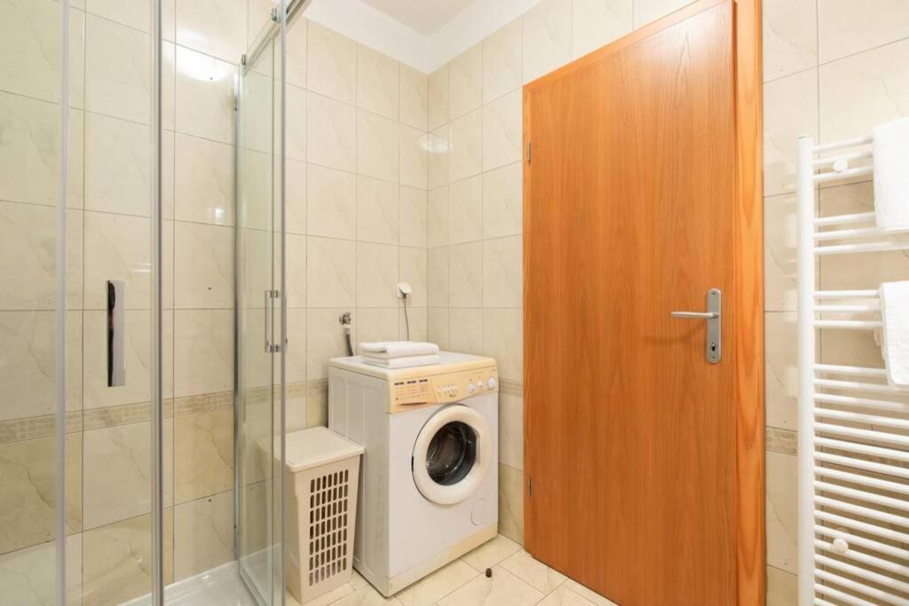 Apartments Doris, Krk كرك المظهر الخارجي الصورة