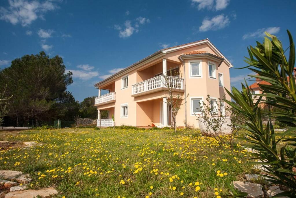 Apartments Doris, Krk كرك المظهر الخارجي الصورة