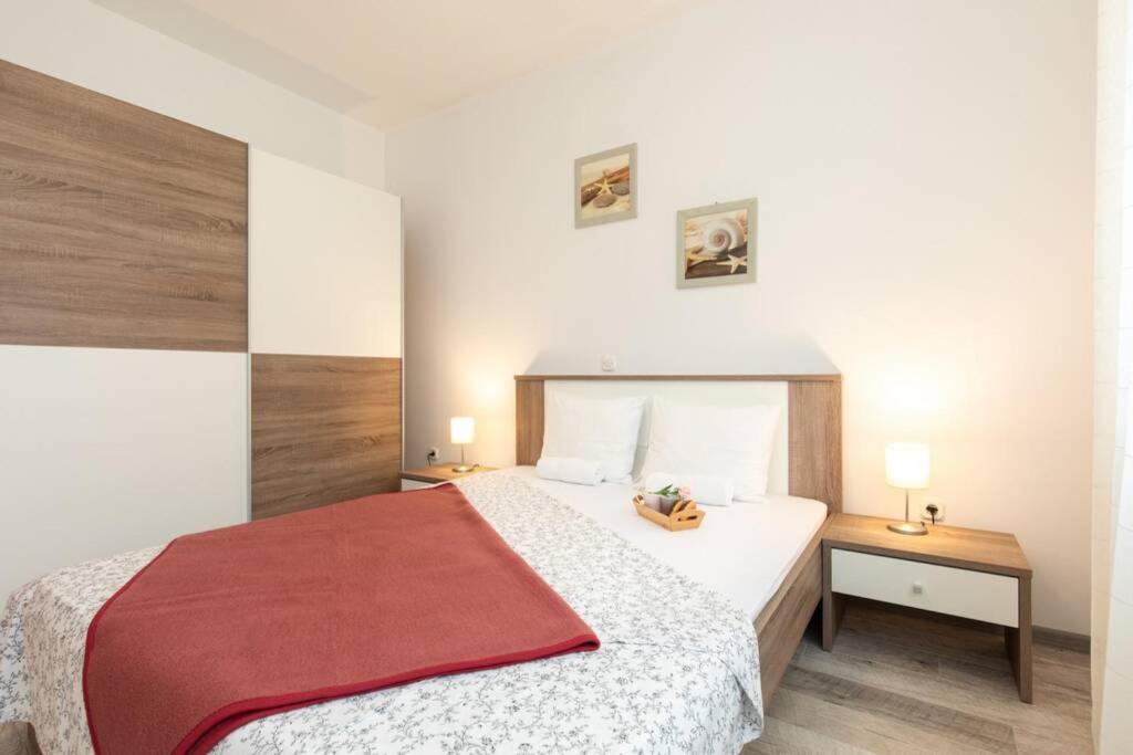 Apartments Doris, Krk كرك المظهر الخارجي الصورة