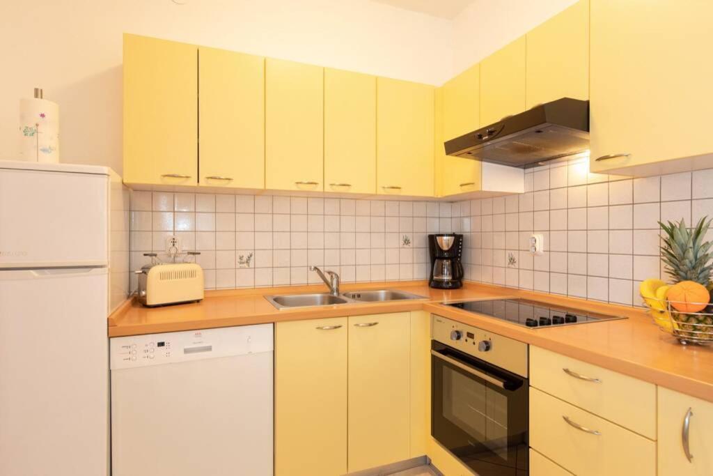 Apartments Doris, Krk كرك المظهر الخارجي الصورة